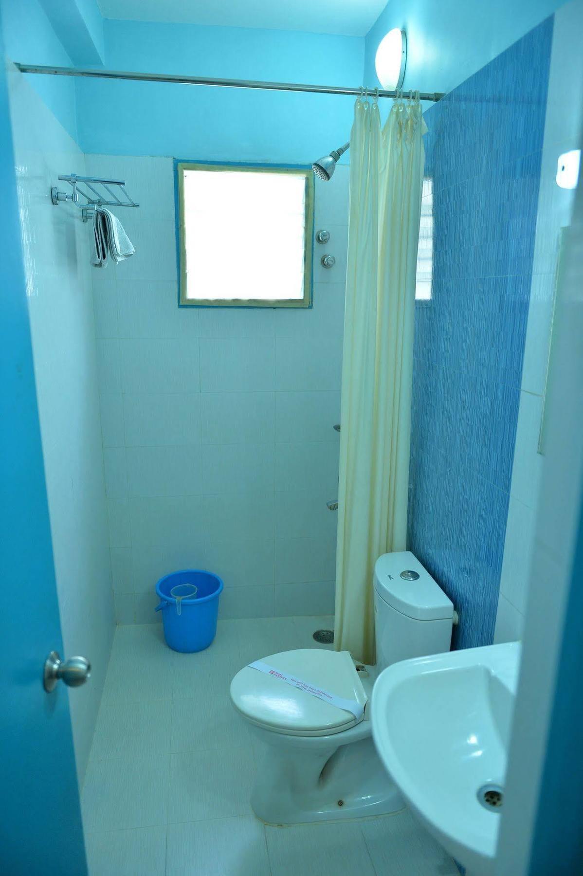 Pandian Hotel 2*
